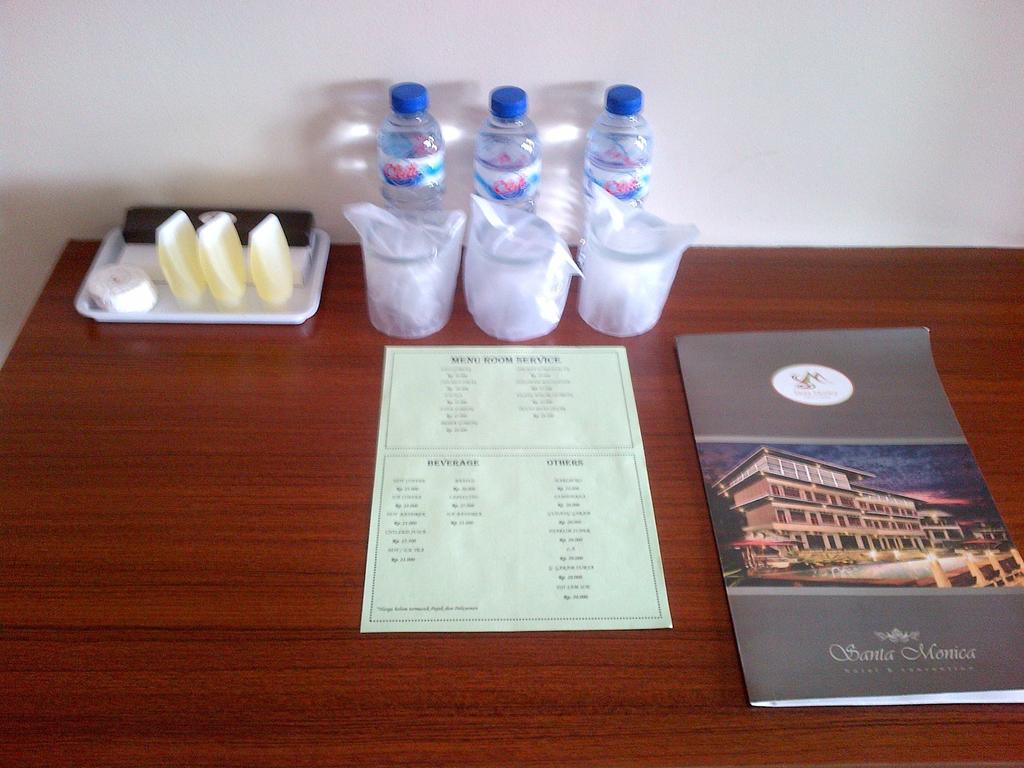 Santa Monica Hotel And Convention Ciherangsating Номер фото